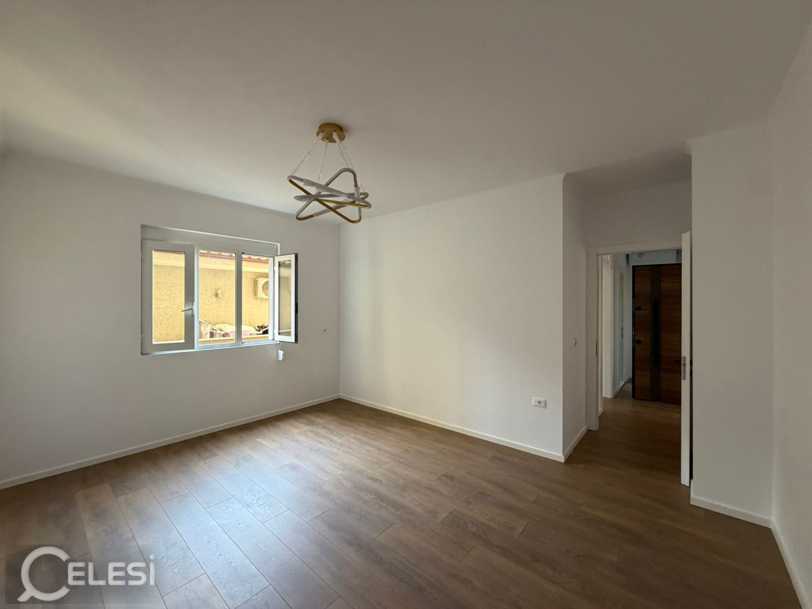 Apartament 1+1 per shitje te rruga Dritan Hoxha, prane universitetit Zoja Keshillit te Mire – Zogu i Zi