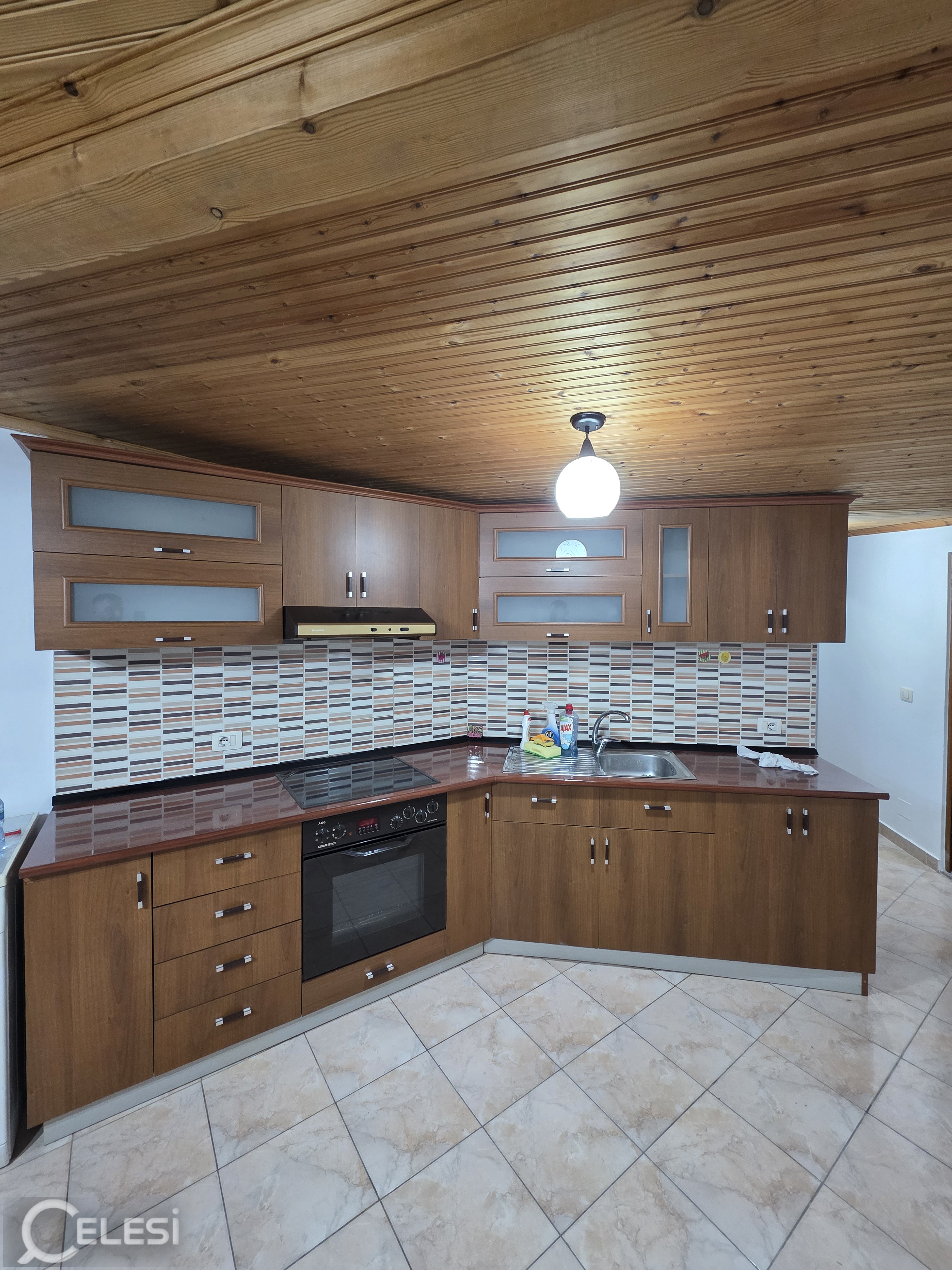 Jepet me qera. 1+1 apt. Pa komision. 400€ Don Bosko – Qendër