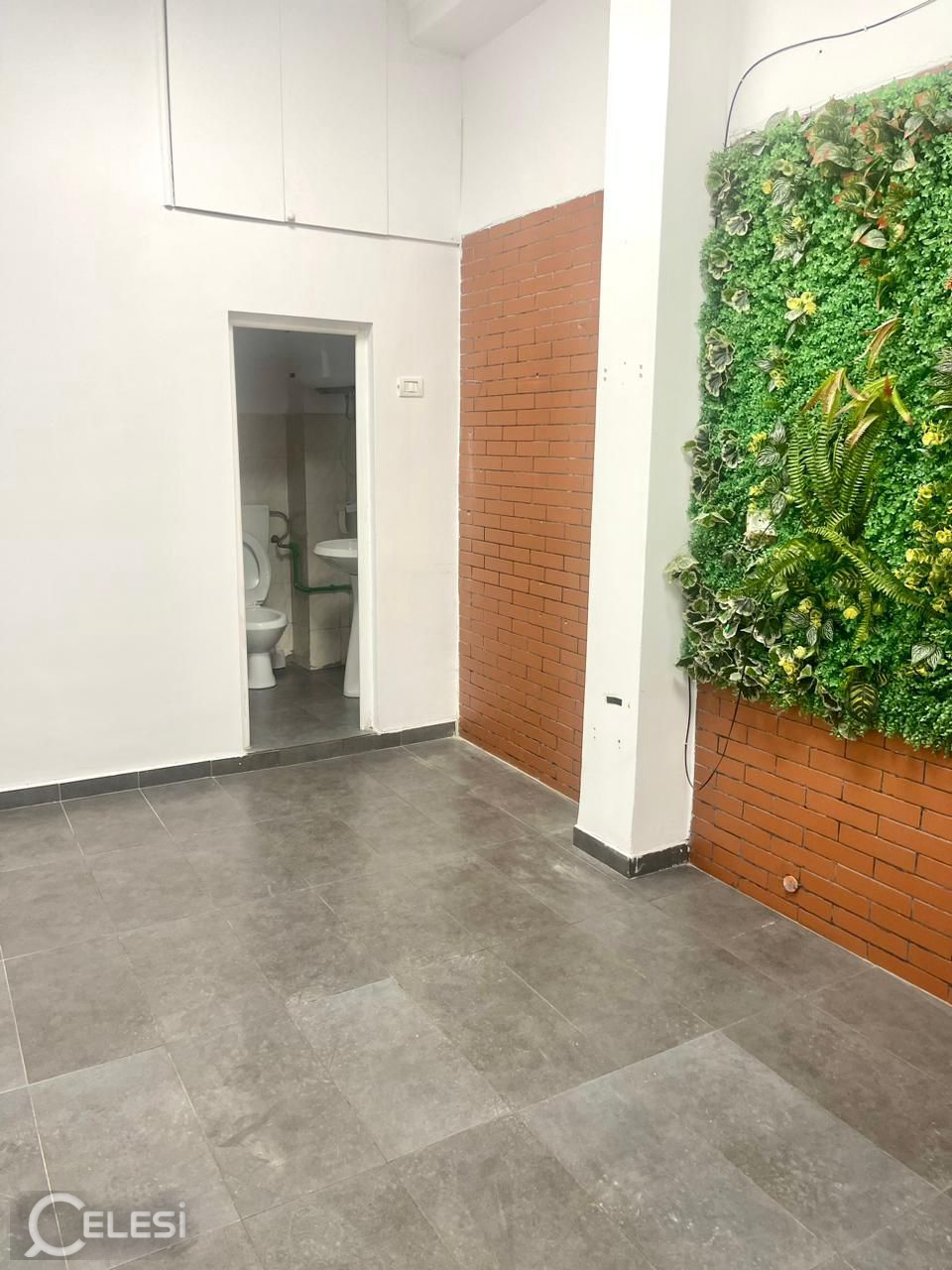 Jepet me qera dyqan tek 21 Dhjetori – 21 Dhjetori
