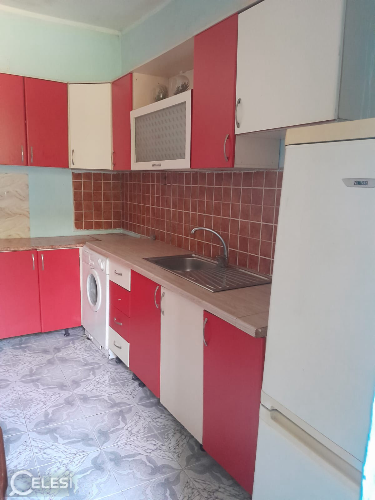 Qera | Garsoniere | Pallati me Shigjeta | 250 €/muaj – Pallati me Shigjeta