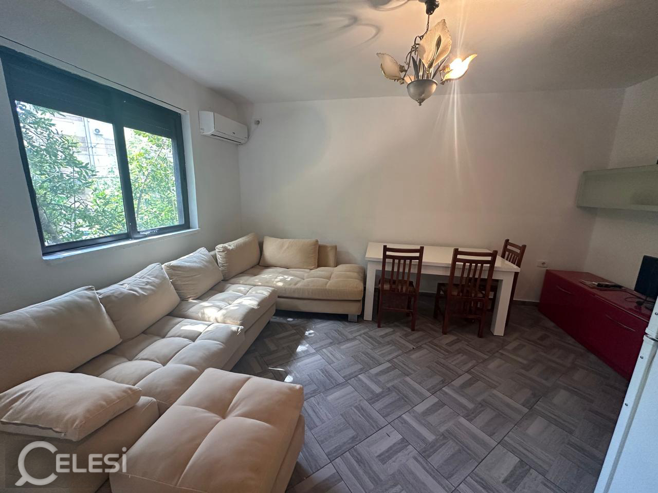 Rruga Irfan Tomini,shitet apartament 1+1, 125,000€uro – Ish Stacioni i Fundit i Tiranës së Re
