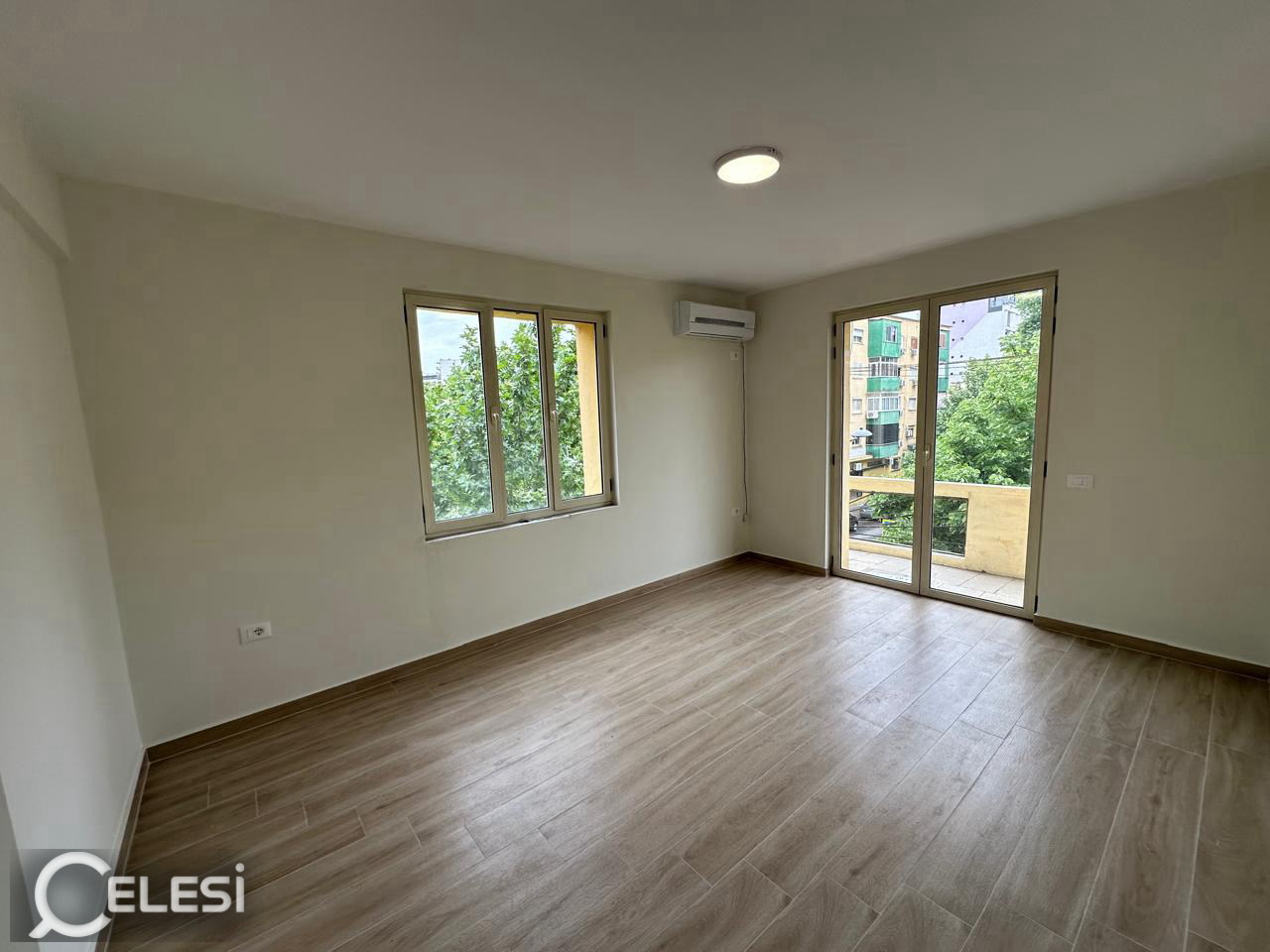 Rruga e Durresit jepet me qera per zyra,apartament 3+1,i mobiluar – Rruga Durrësit
