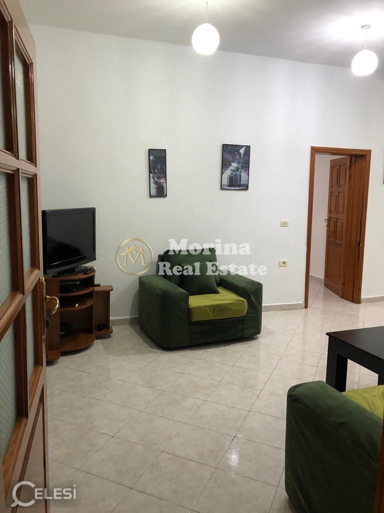 Qera | Shtëpi private 1 + 1 | Vilat Amerikane | 400 €/muaj – Tiranë