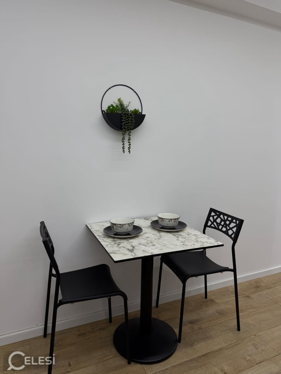 Qera | Garsoniere | 21 Dhjetori | 550 €/muaj – 21 Dhjetori