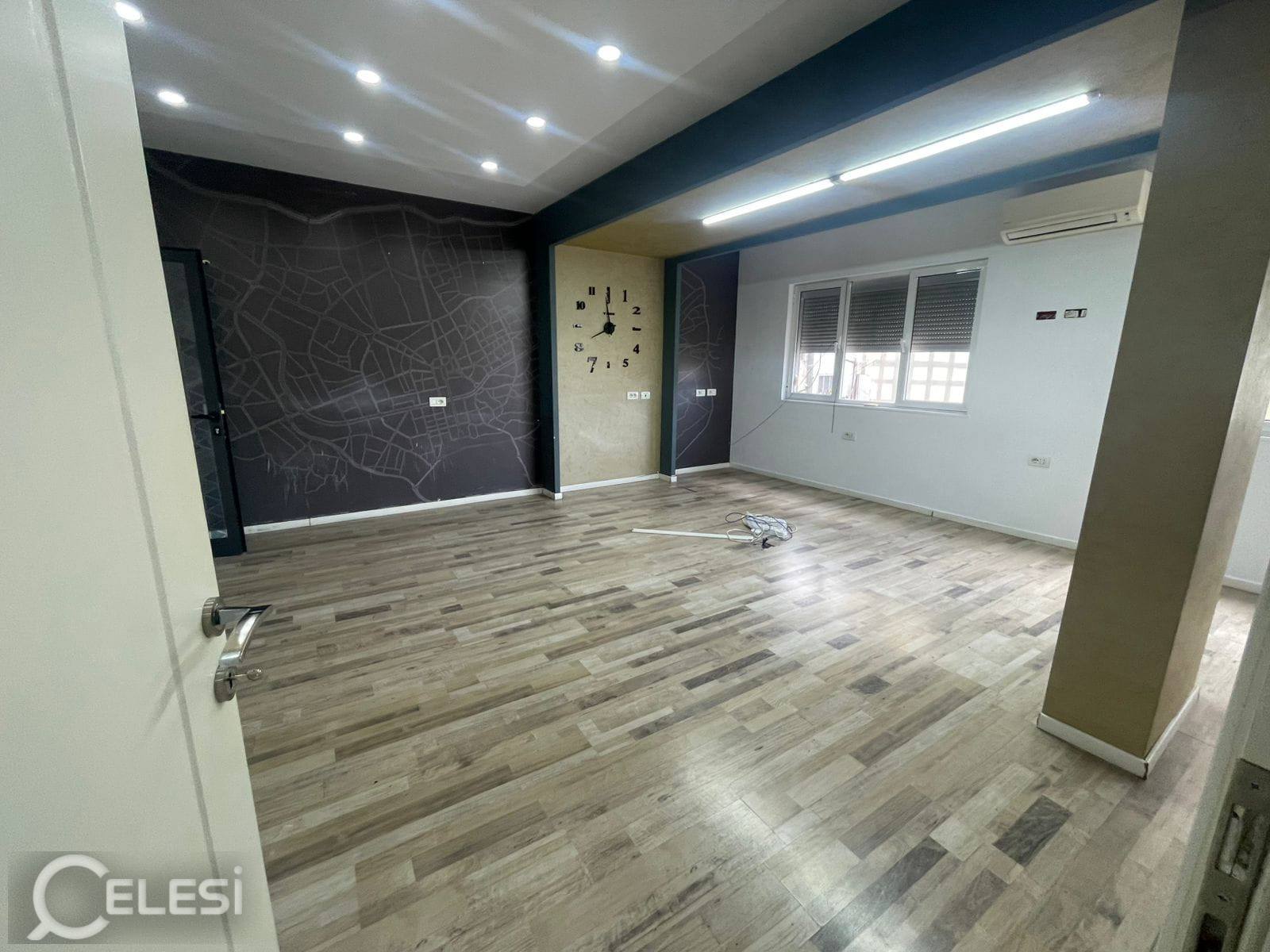 Zyre Me Qera 2+1 Tek Sheshi Willson (ID BZ2656) Tirane – Sheshi Willson