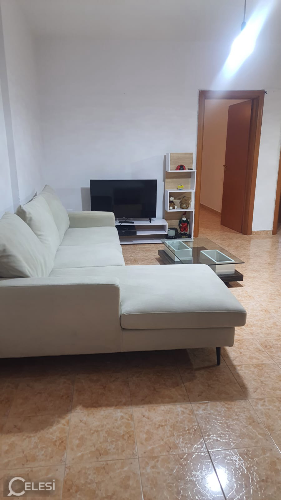 Jepet apartament 2+1+2 me qira tek Pallatet Hawai , Laprake , Rruga Dritan Hoxha , Ish Dogana , Zogu i Zi . – Zogu i Zi