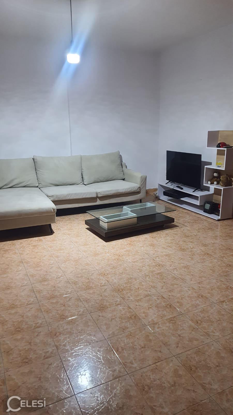 Jepet apartament 2+1+2 me qira tek Pallatet Hawai , Laprake , Rruga Dritan Hoxha , Ish Dogana , Zogu i Zi . – Zogu i Zi