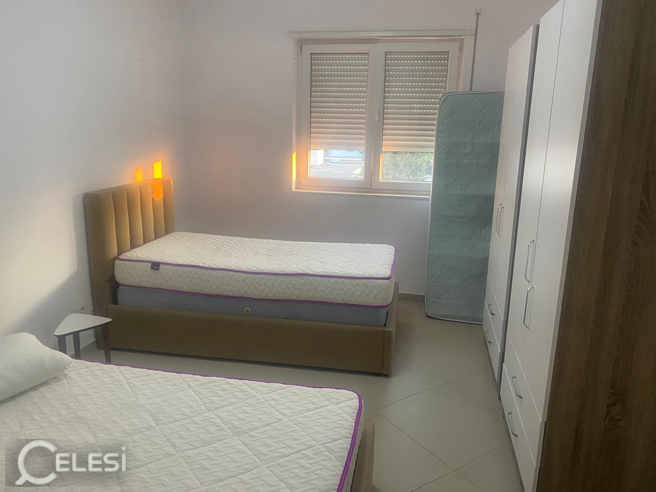 JEPET APARTAMENT 1+1 ME QERA TE RRUGA DIBRES PRANE QSUT – Spitali QSUT
