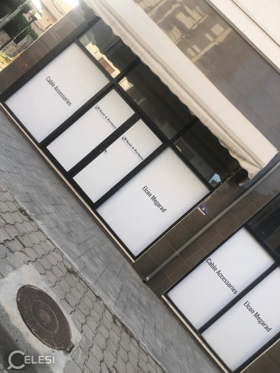 Qera | Ambjent Biznesi | Komuna e Parisit | 600 €/muaj – Komuna Parisit