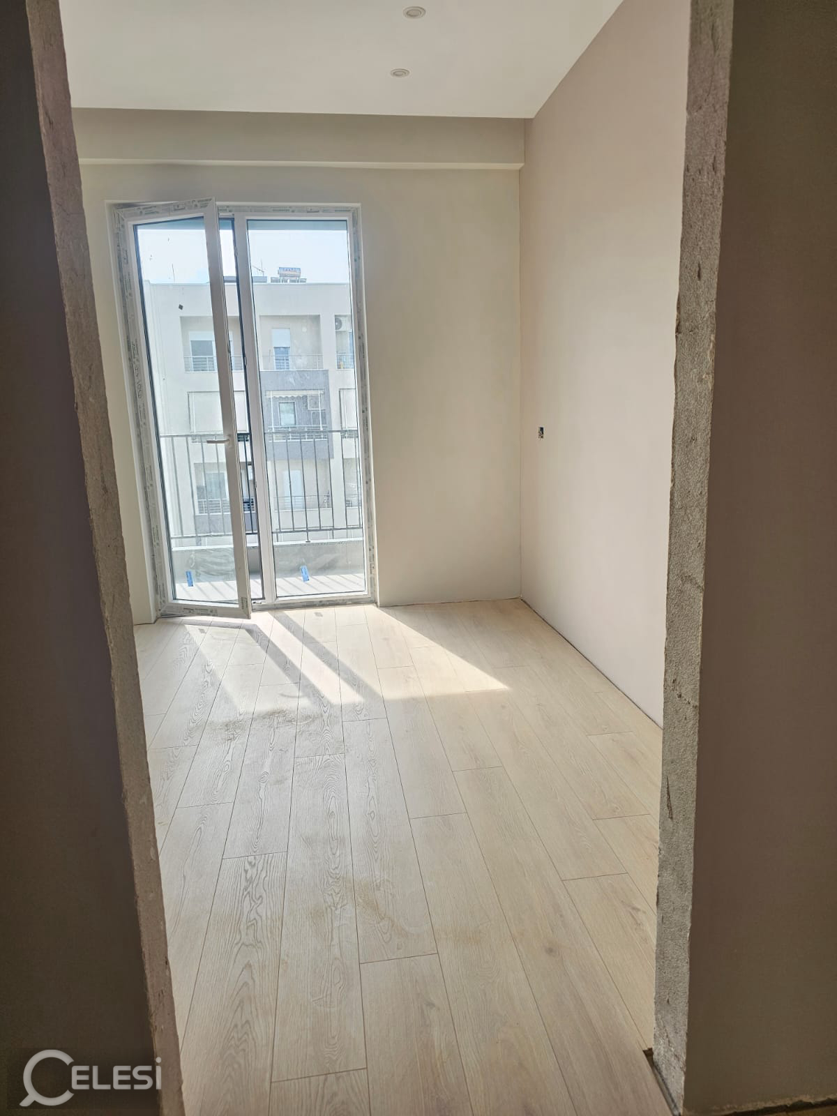 Qera | Apartament 2 + 1 | Komuna e Parisit | 800 €/muaj – Komuna Parisit