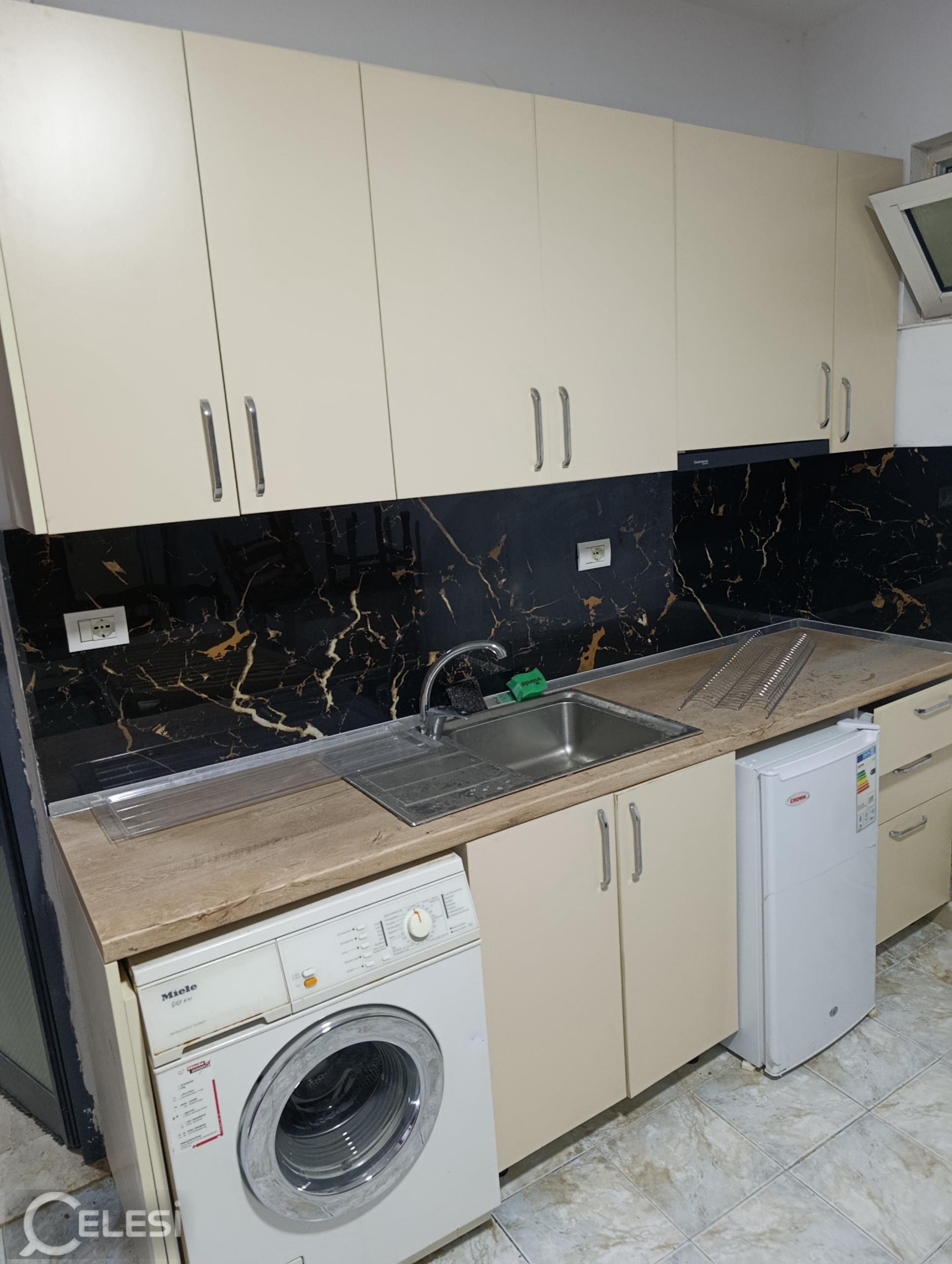 Qera | Garsoniere | Qyteti Studenti | 250 €/muaj – Qyteti Studenti