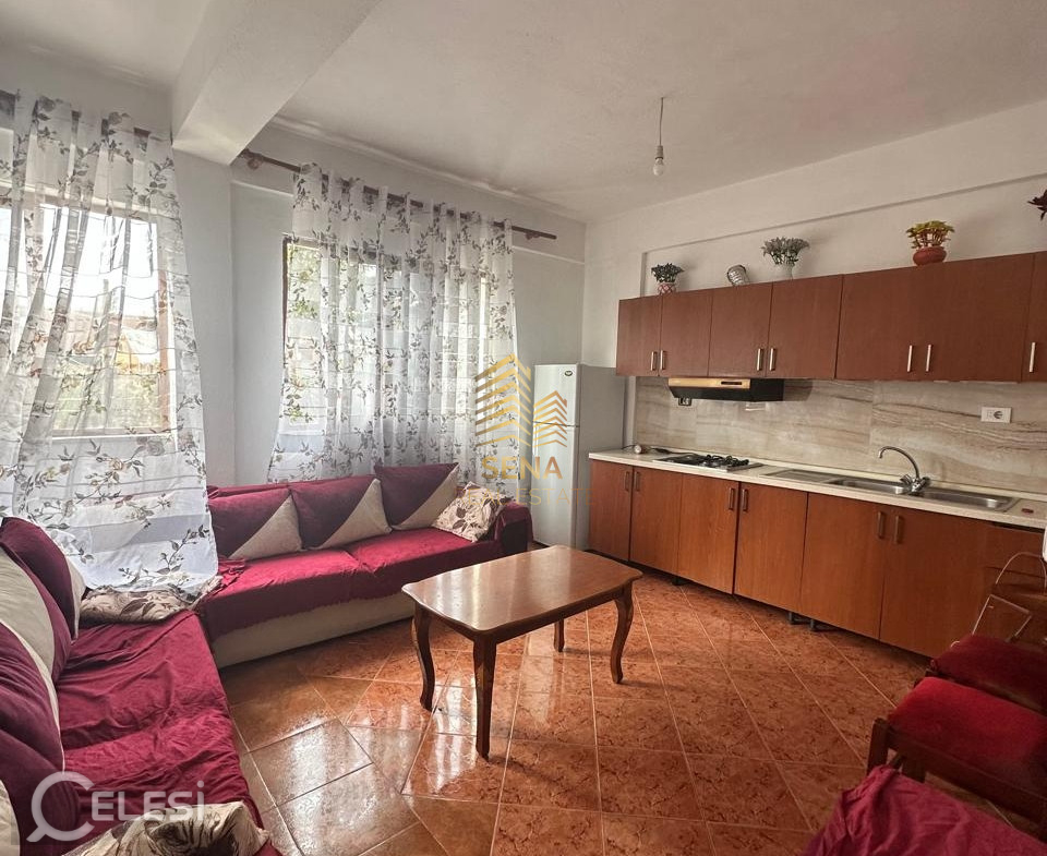 Qira, Hyrje Private 2+1, 5 Maji, 40.000 Lek/muaj – 5 Maji