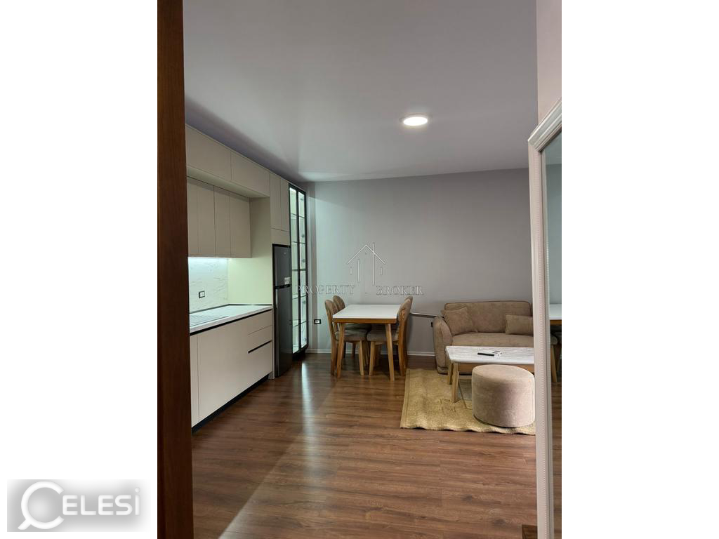 Jepet apartamenti me qera 1+1 te Bulevardi i Ri,Kompleksi Ndre Gjoni – Bulevardi Dëshmorët e Kombit