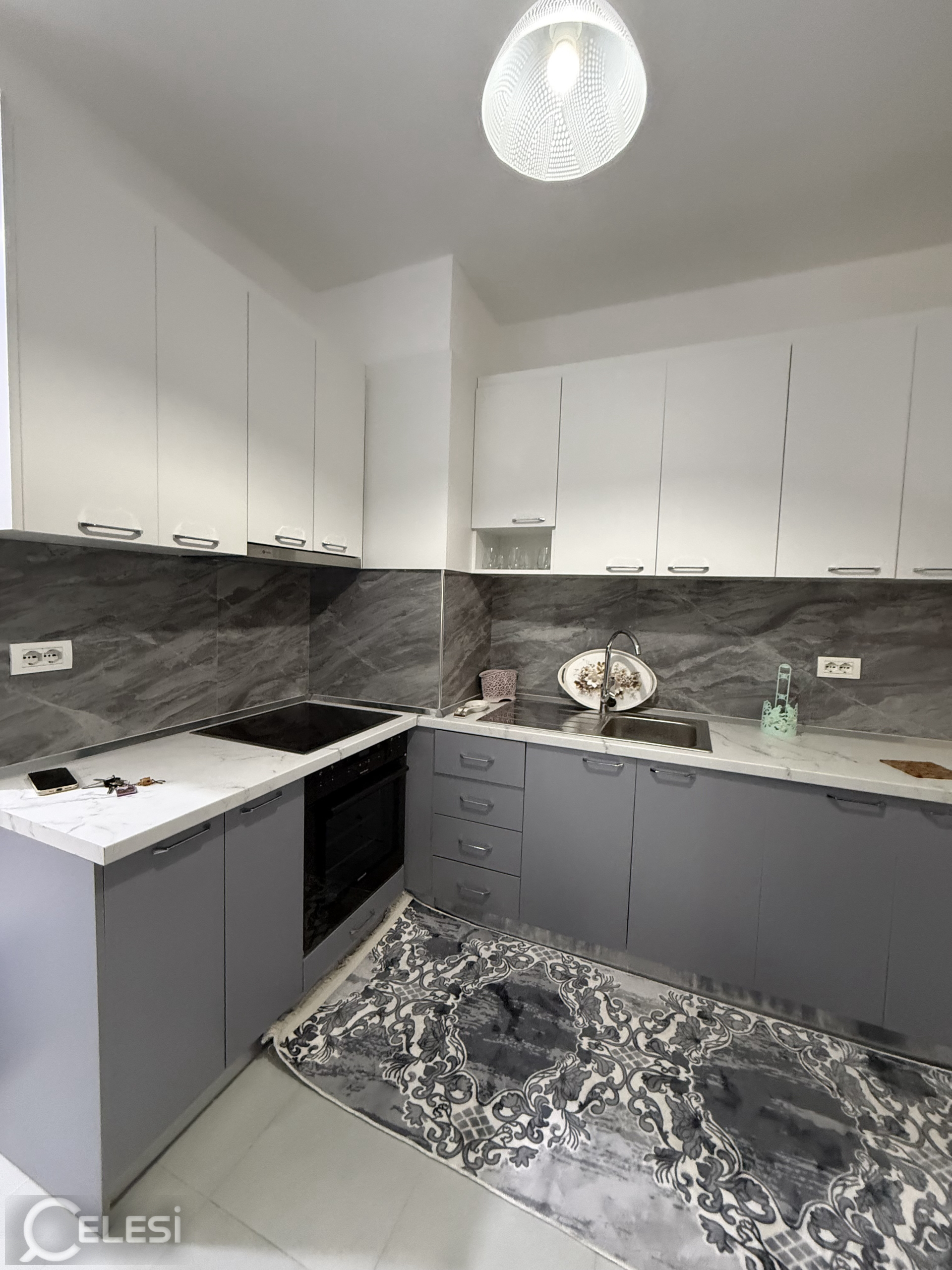 Qera | Apartament 2 + 1+2| Rruga 5 Maji | 550 €/muaj – 5 Maji