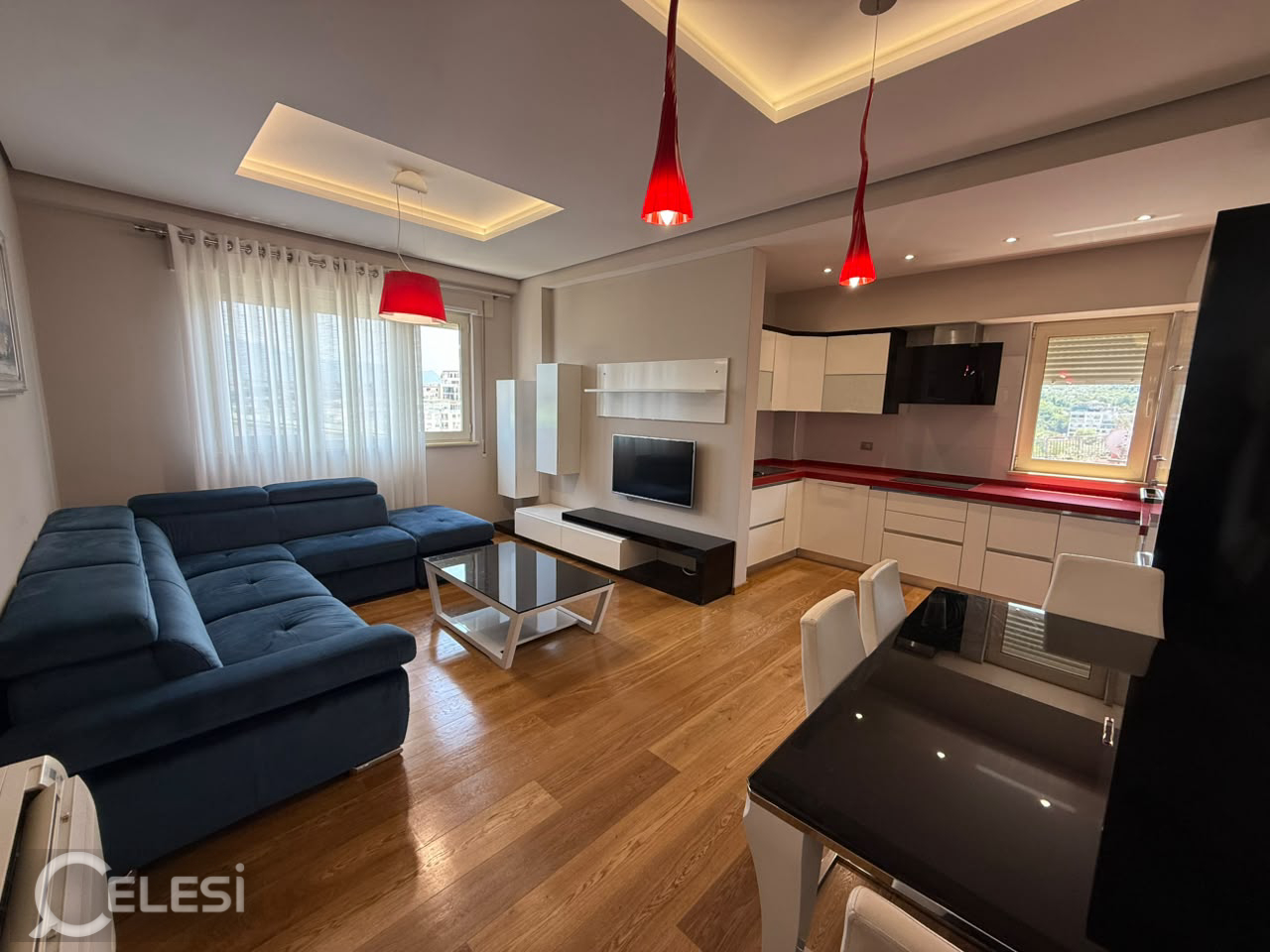 Shitet apartament 2+1 tek Liqeni i Thate , prane Marketi Im , Kopshti Botanik , Kopshti Zoologjik , Liqeni Artificial – Kopshti Botanik