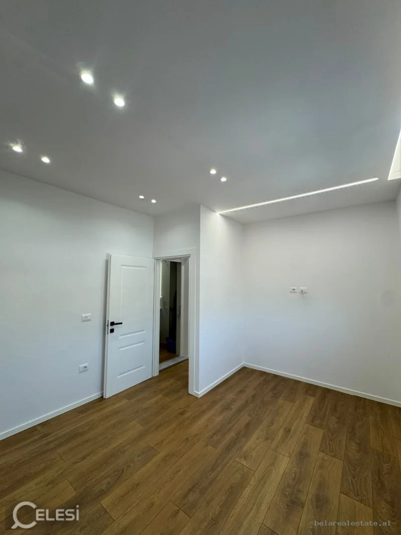 Apartament Ne Shitje 2+1 Tek Shkolla Kuqe (ID B121218) Tirane – Rruga Bardhyl