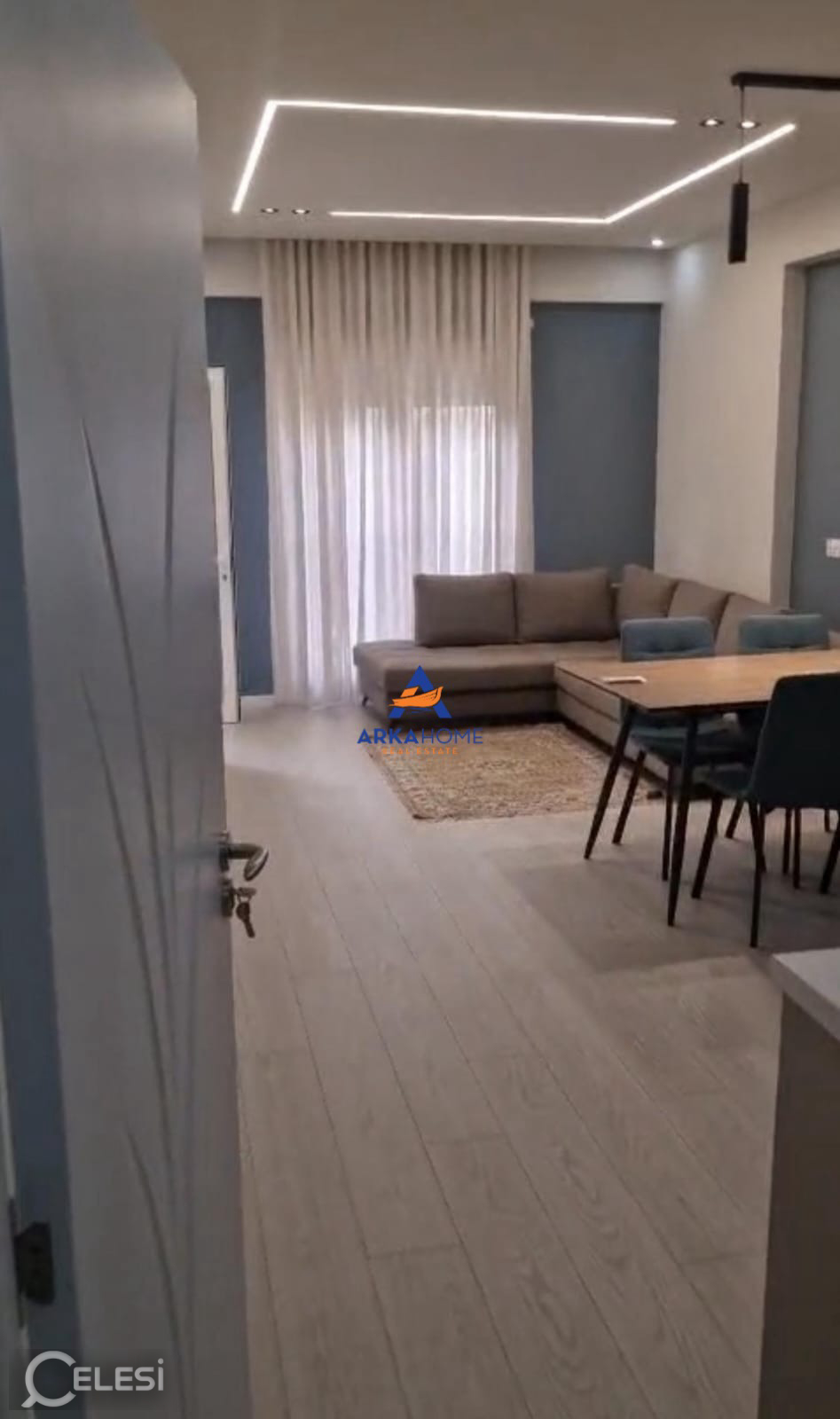 JEPET ME QERA APARTAMENT 1+1 "STACIONI I TRENIT" 65.000 LEKE – Stacioni i Trenit